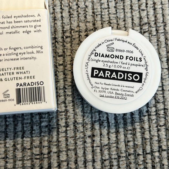 Kaleido cosmetics diamond foils eyeshadow - Picture 2 of 3